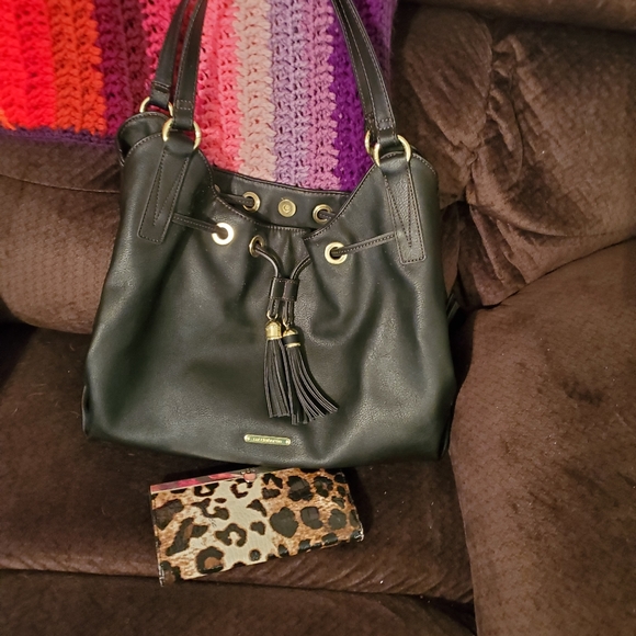 Purses wallets and duffle bags - Picture 6 of 16